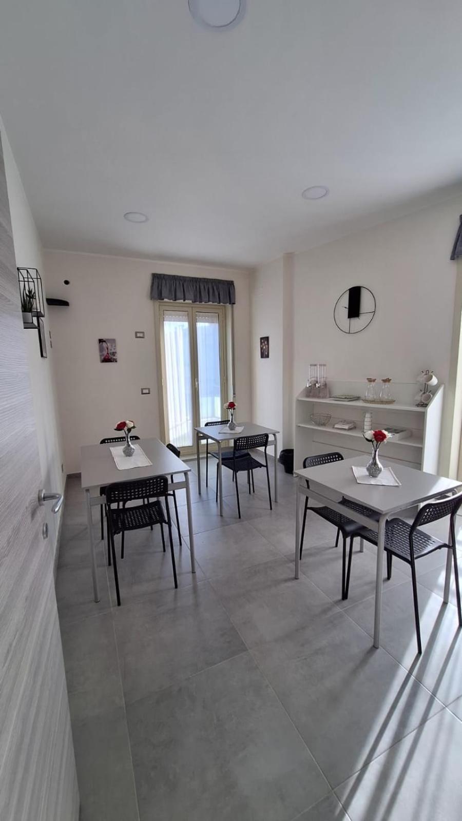 Sei Palme Bed & Breakfast